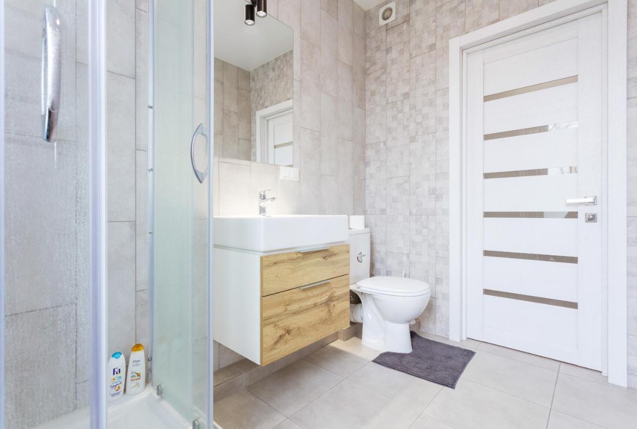 Nyvky Like Home - Studio - Apt 20 Kiev Ngoại thất bức ảnh